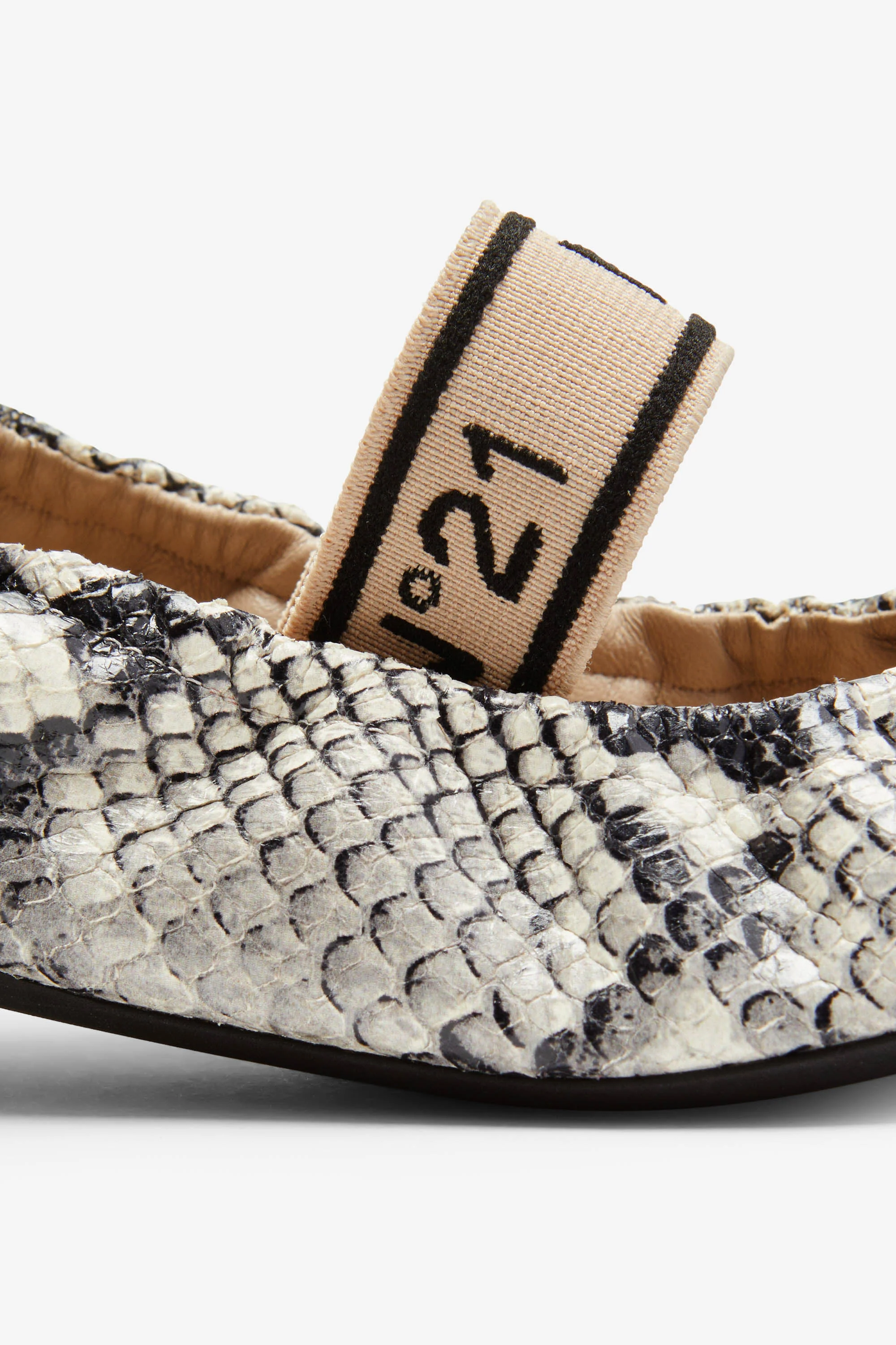 Ballerine a punta con fascia - Image 4
